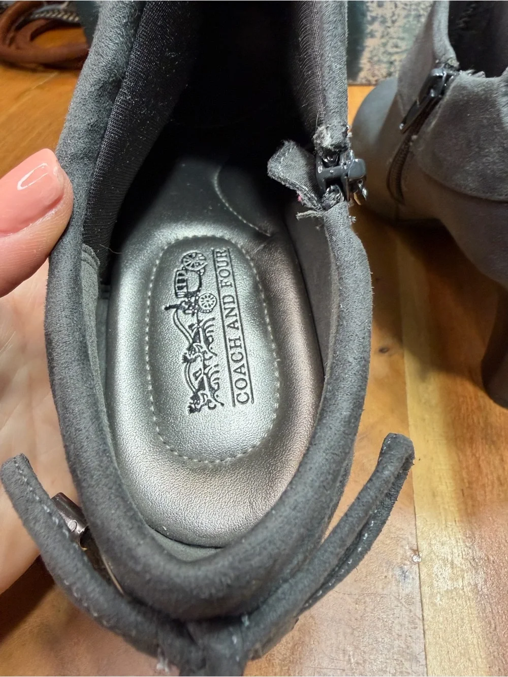 Coach and Four Modern Minimalist Gray Faux Suede Booties (VGUC)